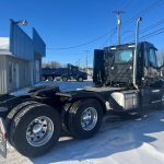 2027-VOLVO-VNL64T-300-MOTEUR-D13TC-500HP-TRANSMISSION-I-SHIFT-13 VITESSES-DIFF-13 200/ 46 000 LBS-FULL LOCK-RATIO3.21