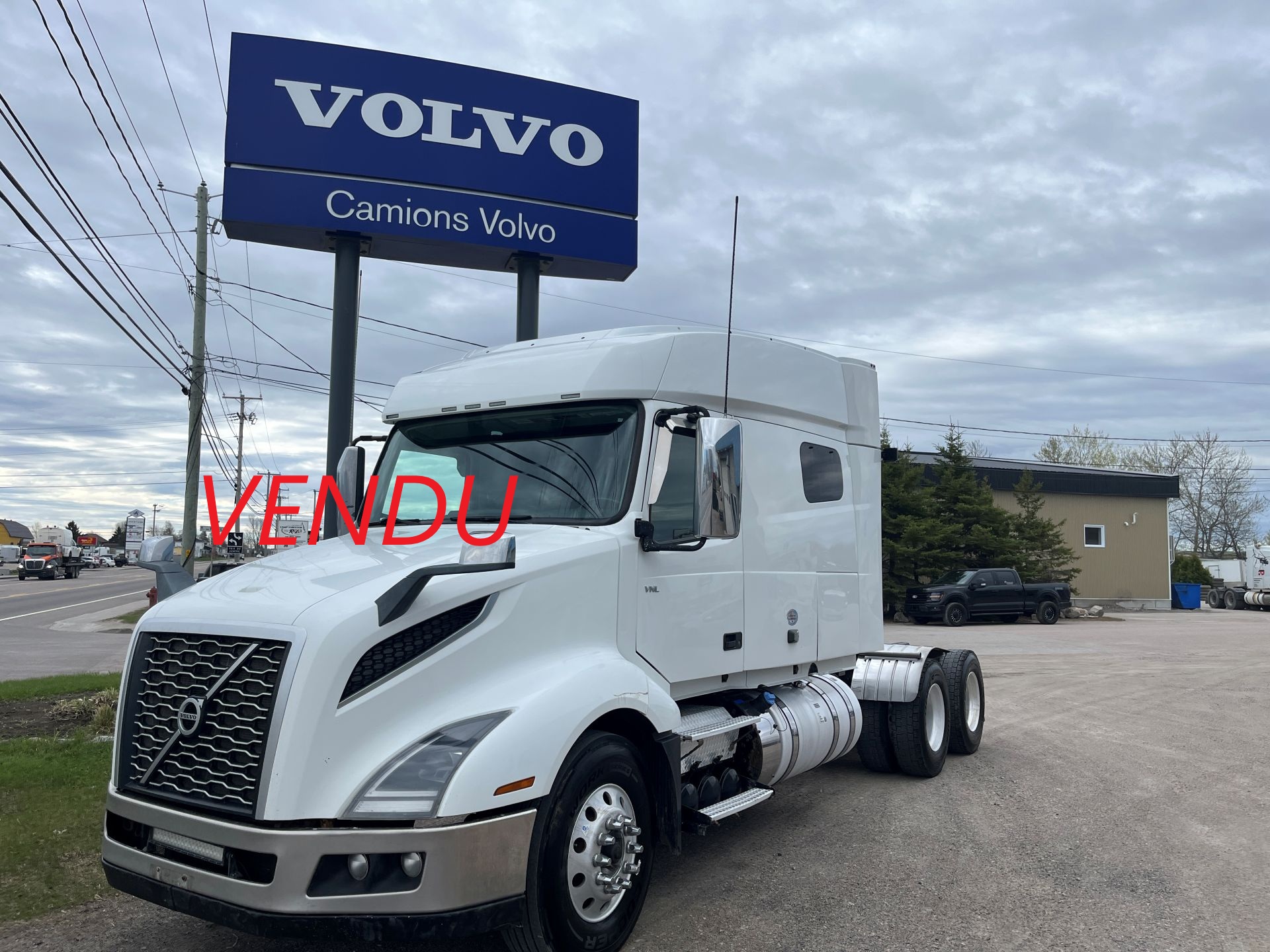 2021-VOLVO-VNL64T-740-MOTEUR-D13-500HP-TRANSMISSION-I-SHIFT-12 VITESSES-DIFF-13.2/46-FULL LOCK-RATIO 3.42